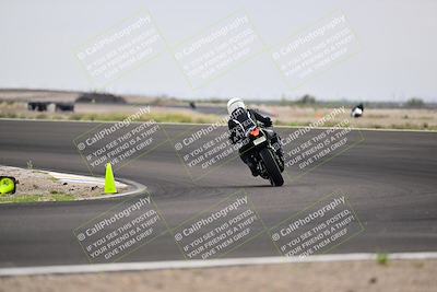 media/Apr-18-2025-TrackDaz (Fri) [[45f5874c44]]/C Group/Session 2 (Turn 10)/